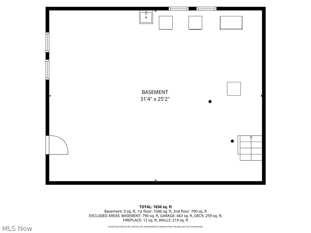 Main image without alt text