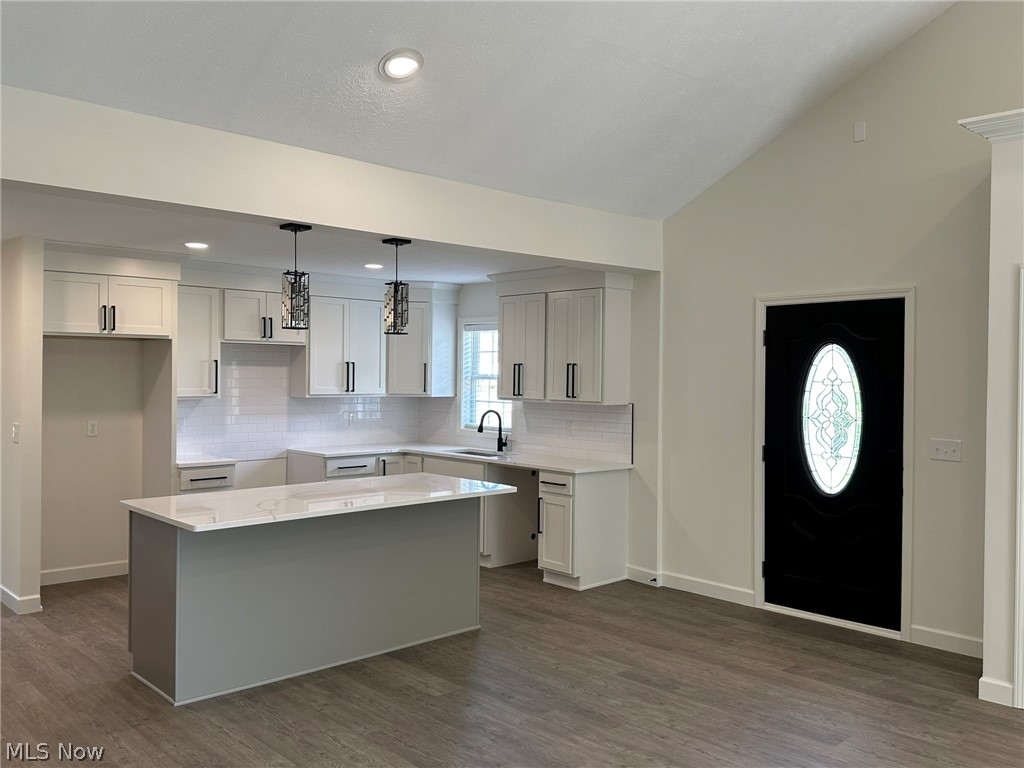 Kiwanis Lake - Residential