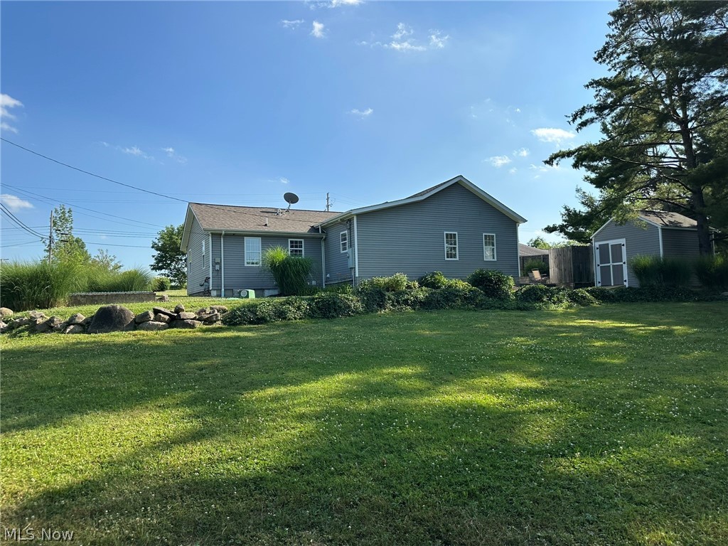 Kiwanis Lake - Residential