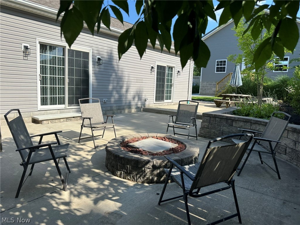 Kiwanis Lake - Residential
