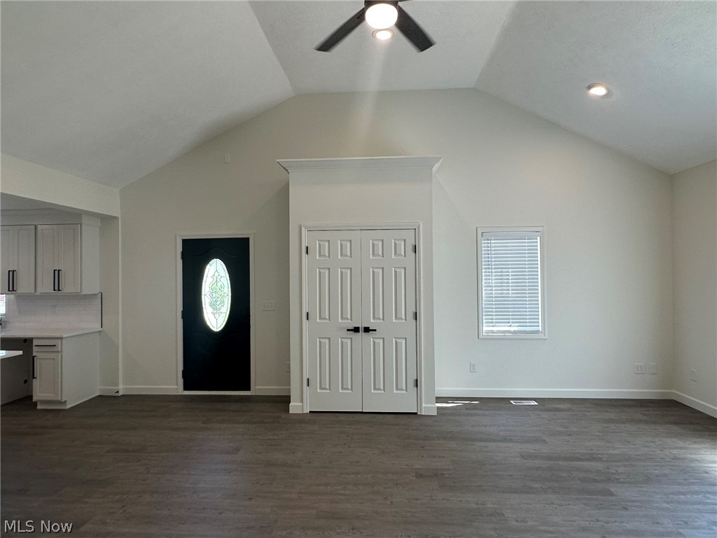 Kiwanis Lake - Residential