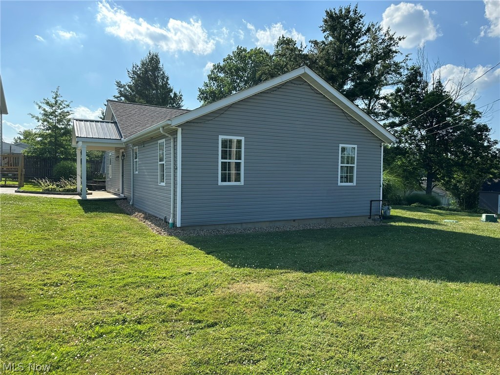Kiwanis Lake - Residential