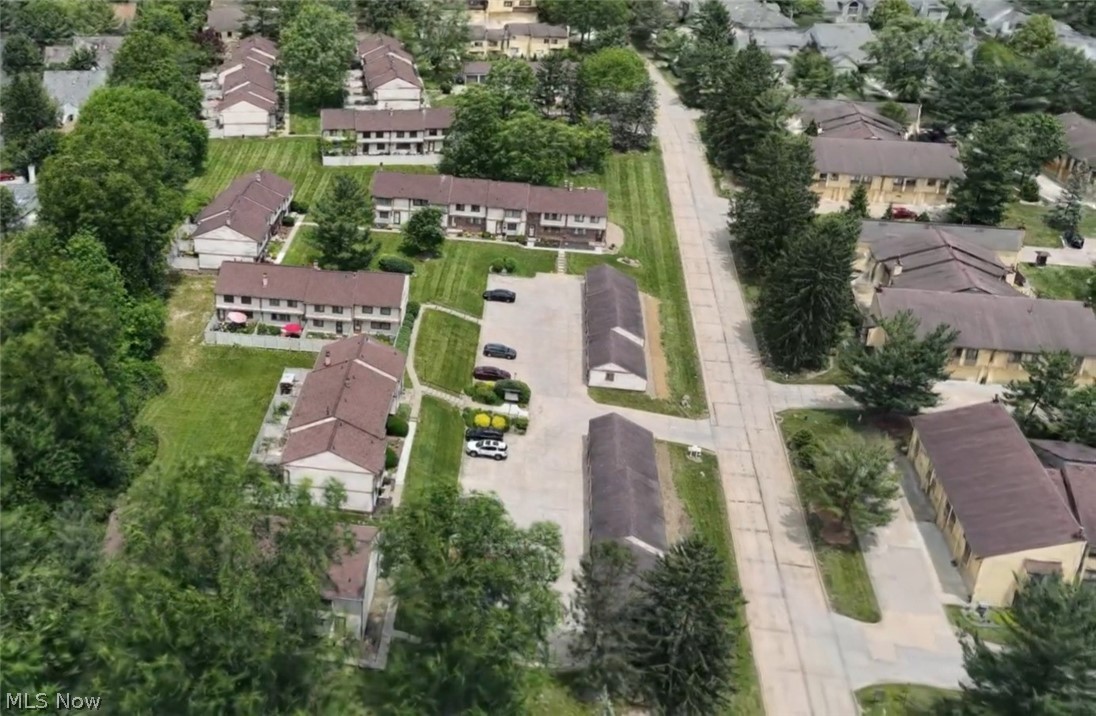 Hampton Ridge Condo - Residential