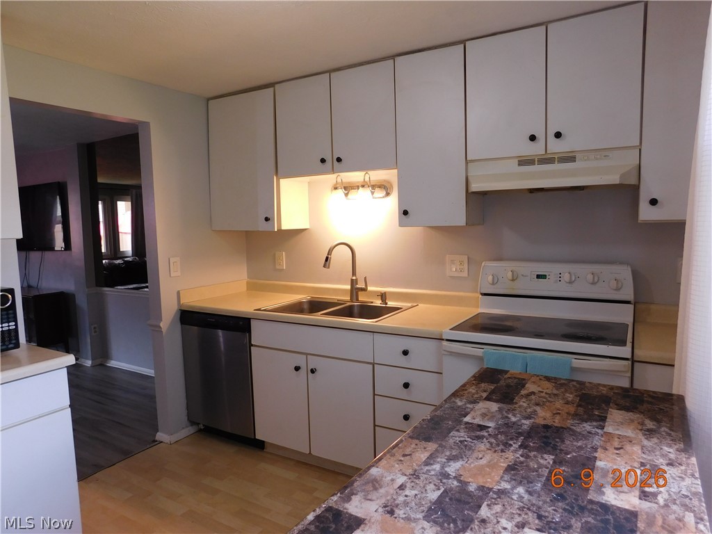Hampton Ridge Condo - Residential