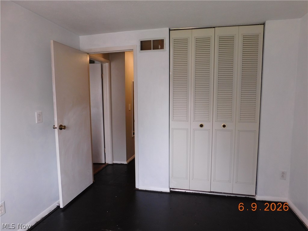 Hampton Ridge Condo - Residential