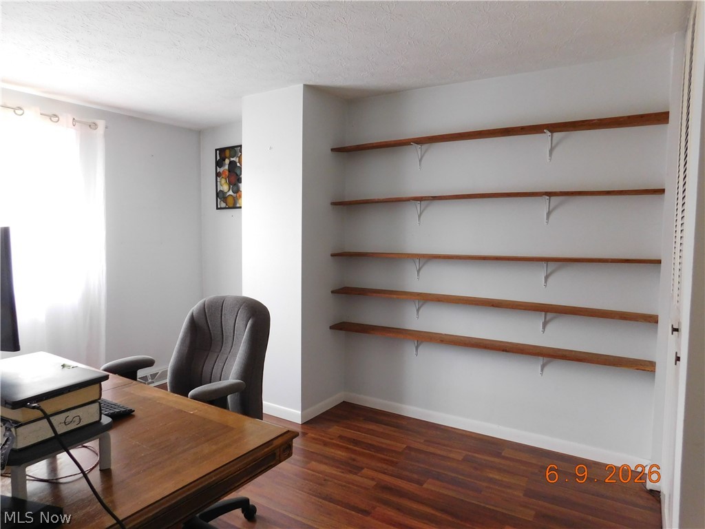 Hampton Ridge Condo - Residential