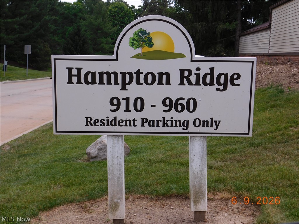 Hampton Ridge Condo - Residential