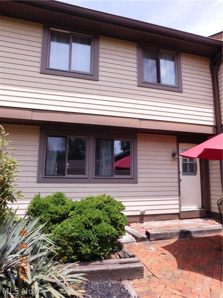 Hampton Ridge Condo - Residential
