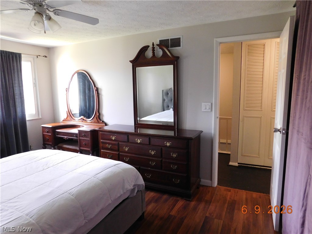 Hampton Ridge Condo - Residential