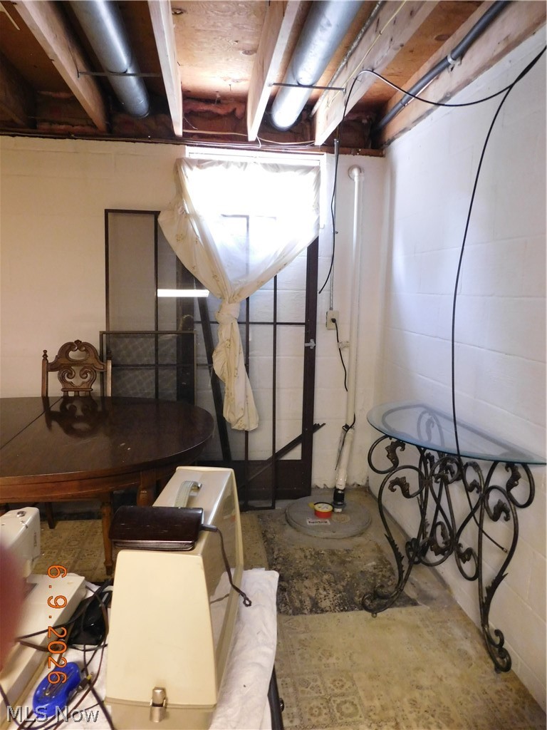 Hampton Ridge Condo - Residential
