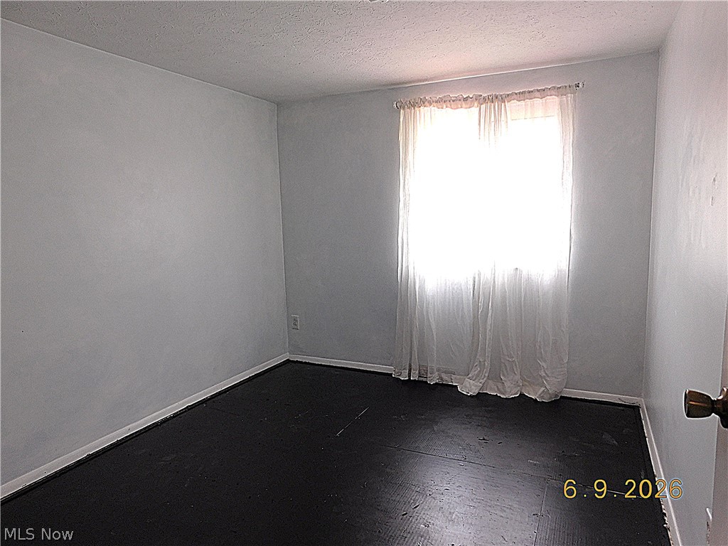 Hampton Ridge Condo - Residential