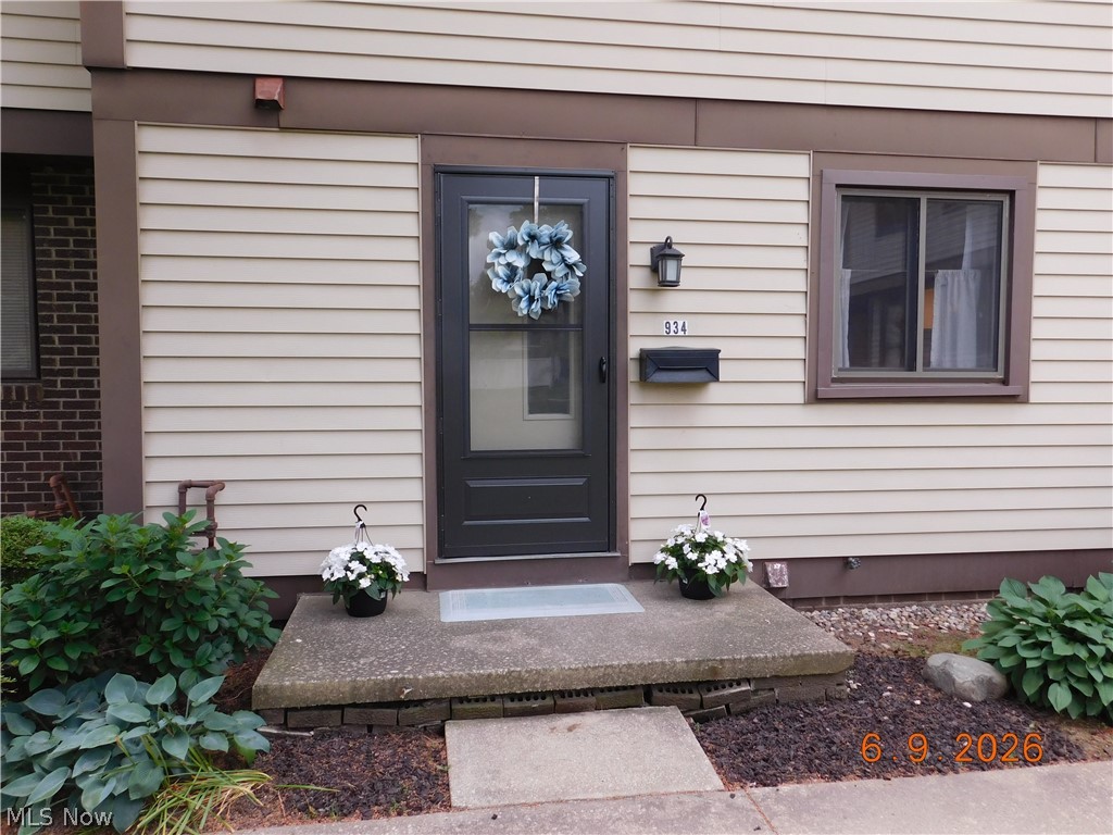 Hampton Ridge Condo - Residential