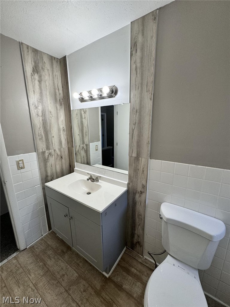 Banbury Village Condo - Residential