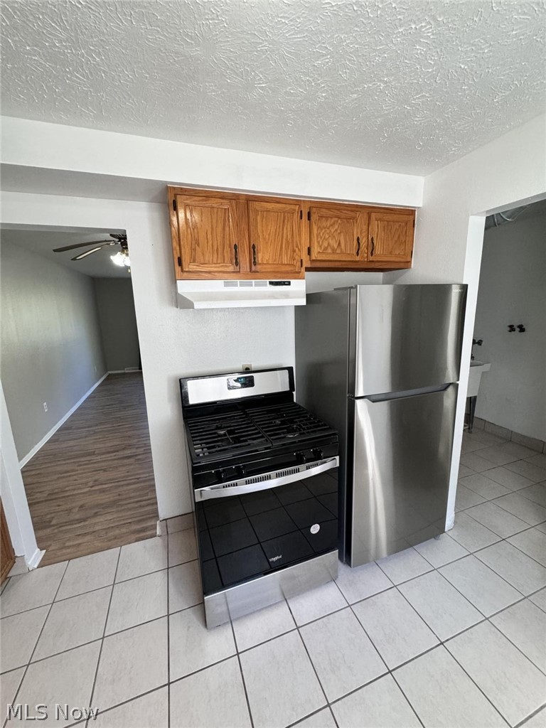 Banbury Village Condo - Residential