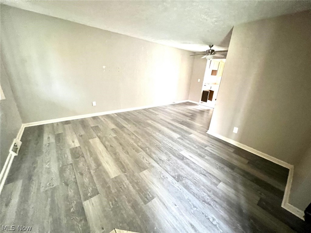 Banbury Village Condo - Residential