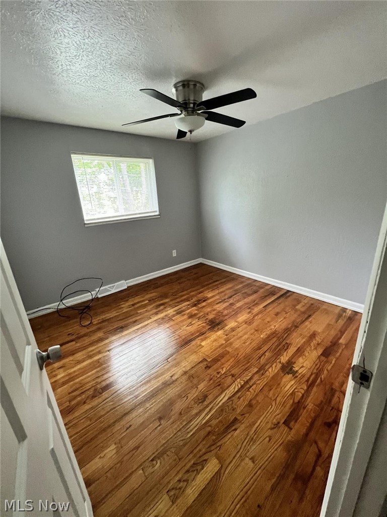 Banbury Village Condo - Residential