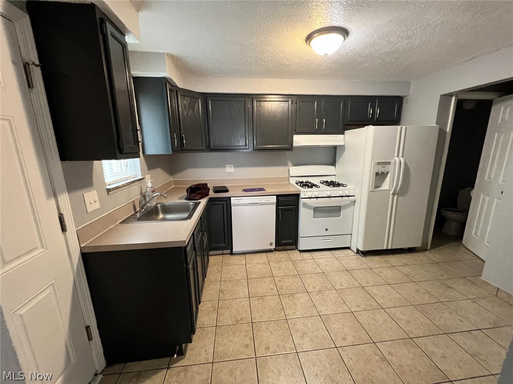 Banbury Village Condo - Residential