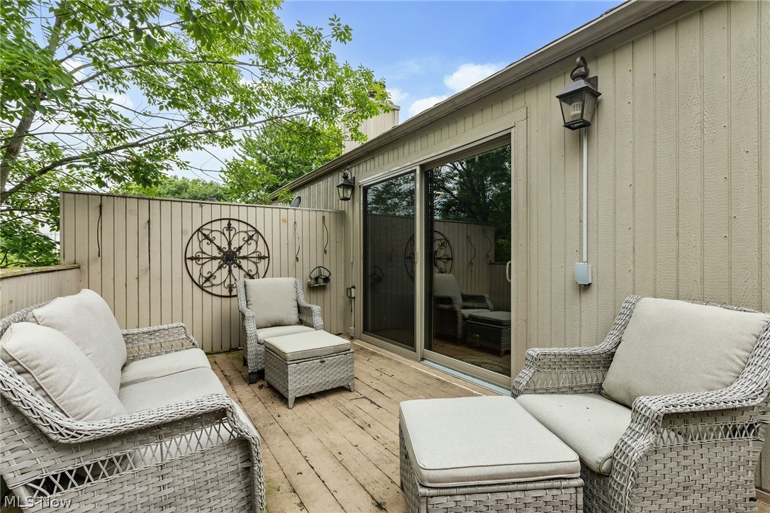 Creekside Condo - Residential
