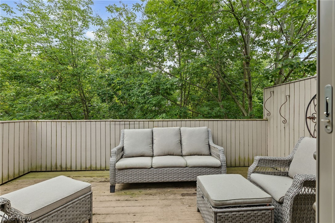 Creekside Condo - Residential