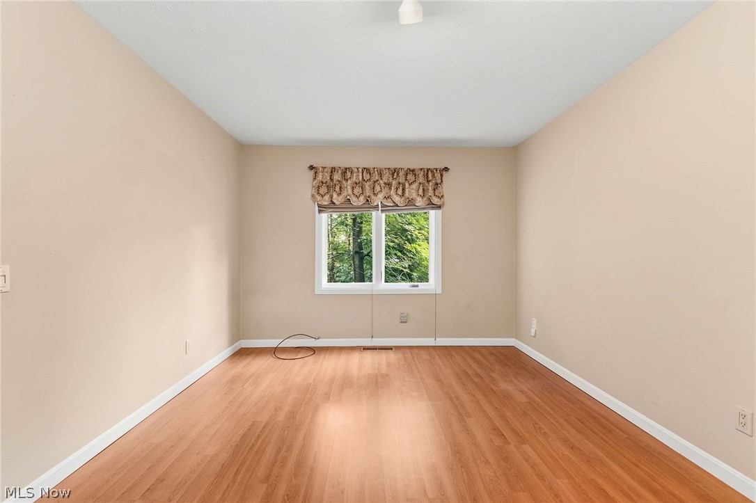 Creekside Condo - Residential
