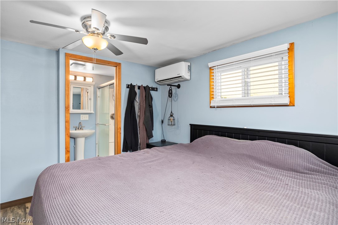 Sandusky Bus Mens Associa - Residential