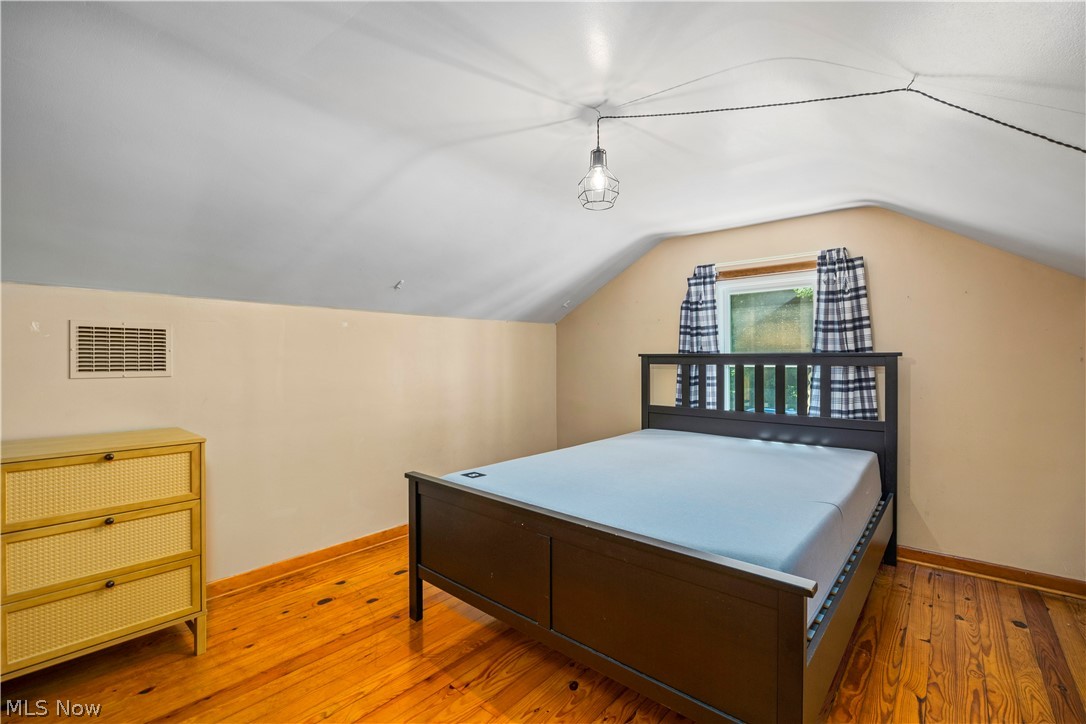 Sandusky Bus Mens Associa - Residential