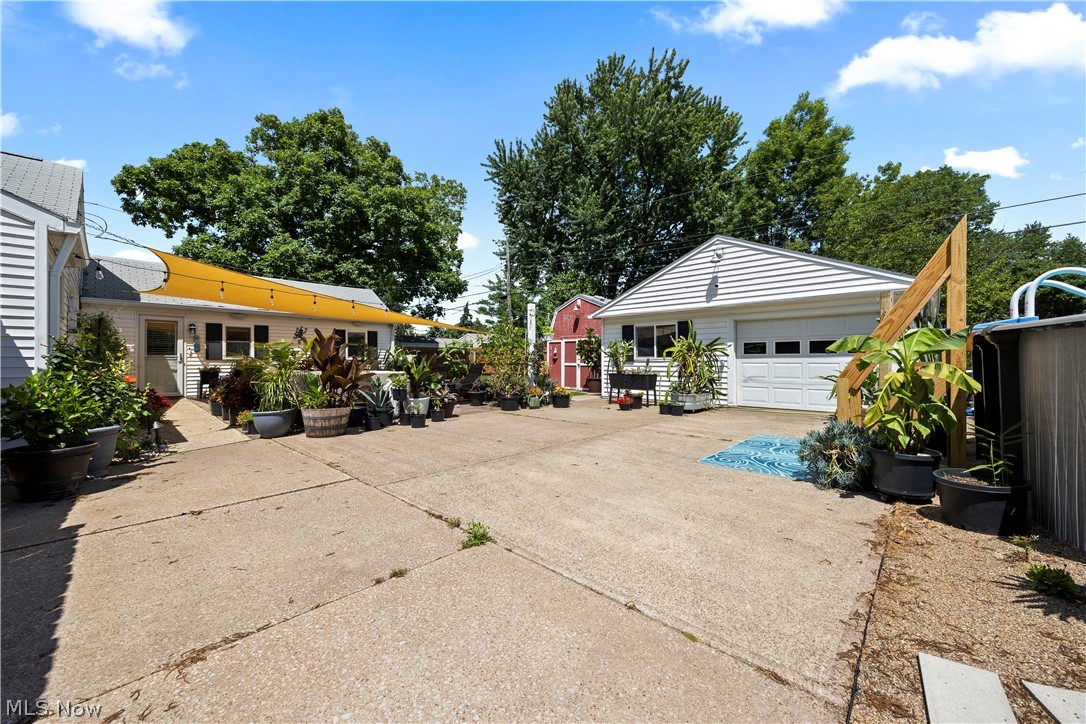 Sandusky Bus Mens Associa - Residential