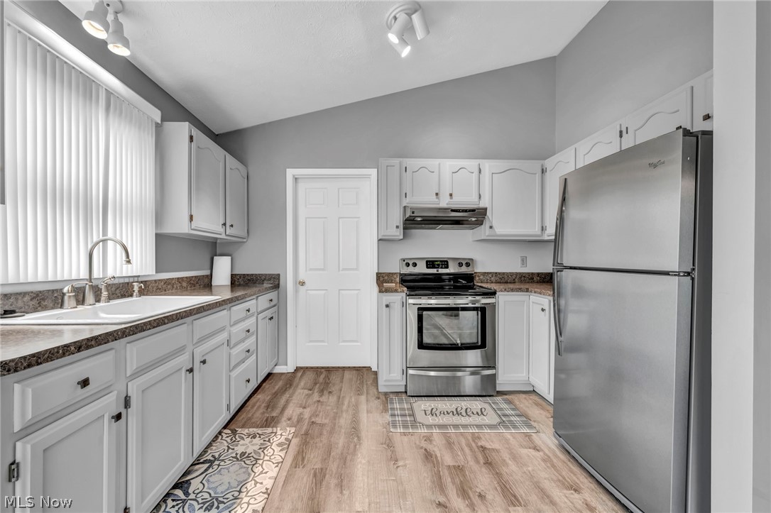 Avon Woods Condo Xii - Residential