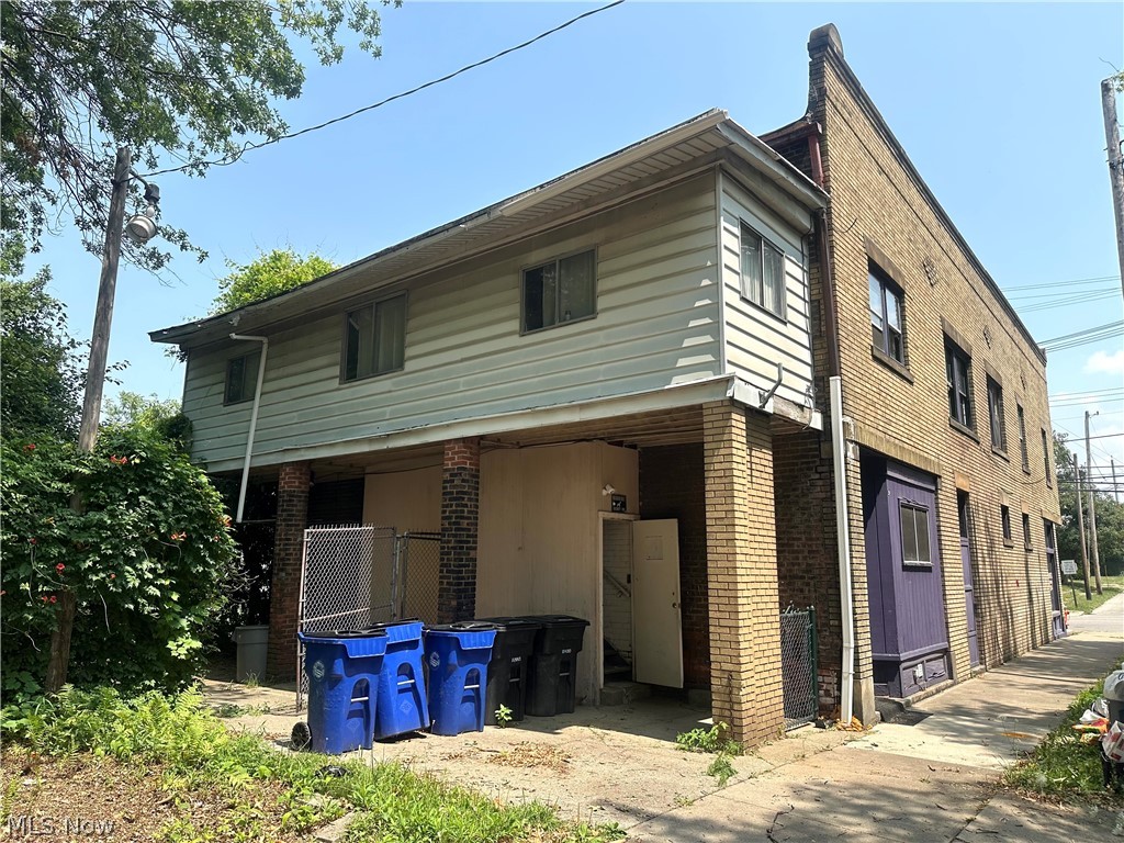 Reid Estate - Commercial Sale