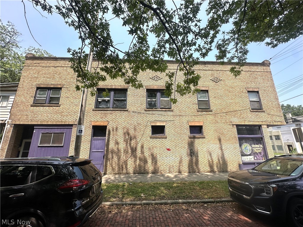 Reid Estate - Commercial Sale