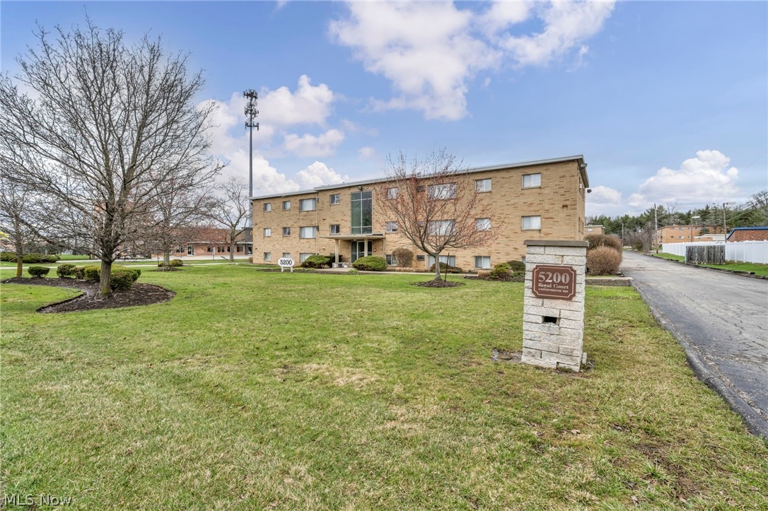 Royal Court Condo - Residential