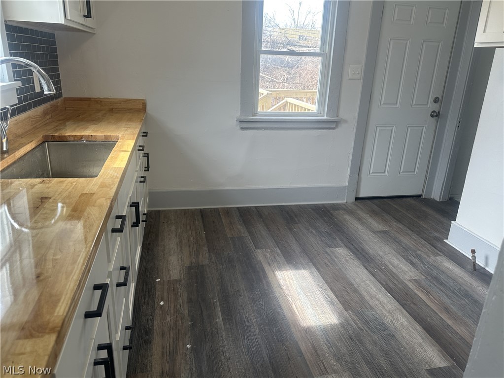Stcl Hay - Residential Lease