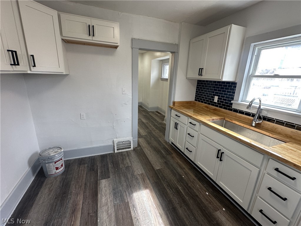 Stcl Hay - Residential Lease