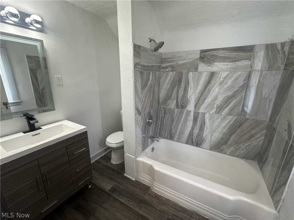 Stcl Hay - Residential Lease