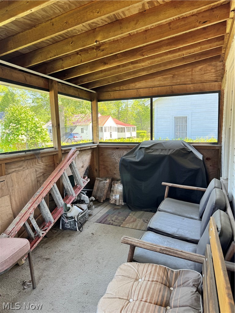 Log Cabin - Residential