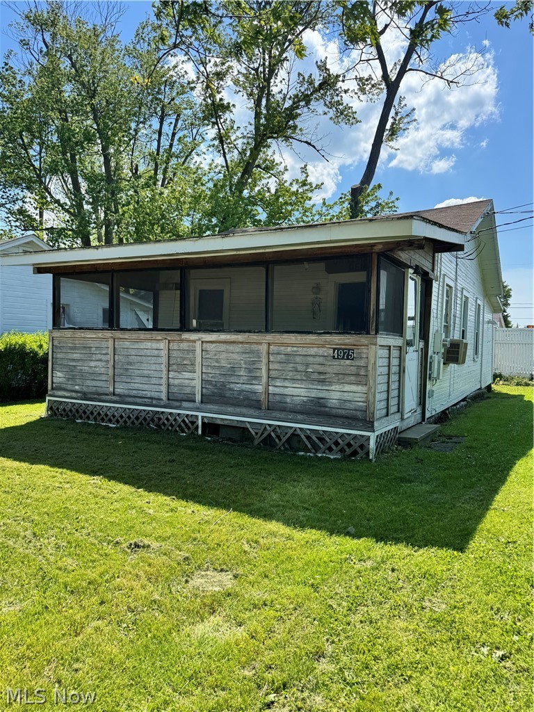 Log Cabin - Residential