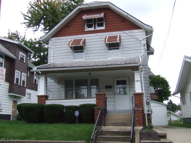 Neat-as-a-pin Colonial with large, fireplaced living room with built-in bookcases, formal dining room with window seat and built-in corner cabinet, applianced kitchen with double pantry and eating area, 4 bedrooms, (4th bedroom is in finished attic with closet).  Newer windows except living room and dining room.  Front porch.  Beautiful woodwork.  See it today.