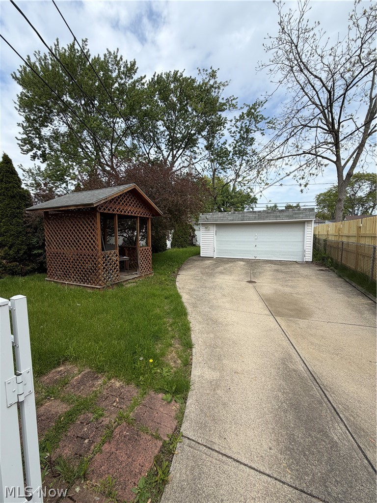 Ford Realty Cos Liberty 03 - Residential