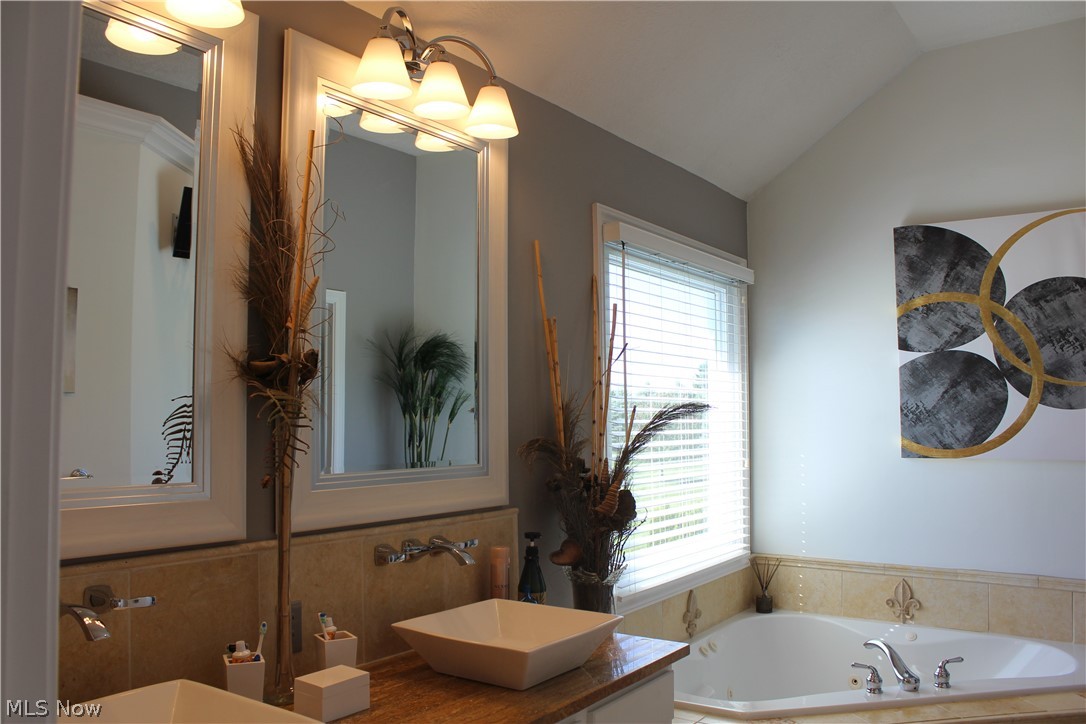 Country Lakes - Residential