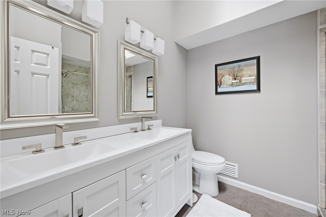 Arrowhead Bay Condo - Residential