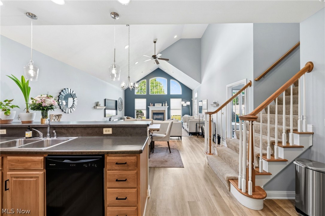 Shepherds Glen Condo - Residential