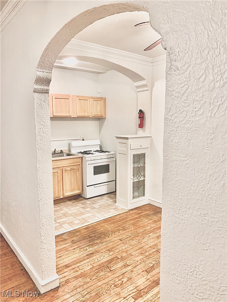 Crandell Apartments - Residential Lease