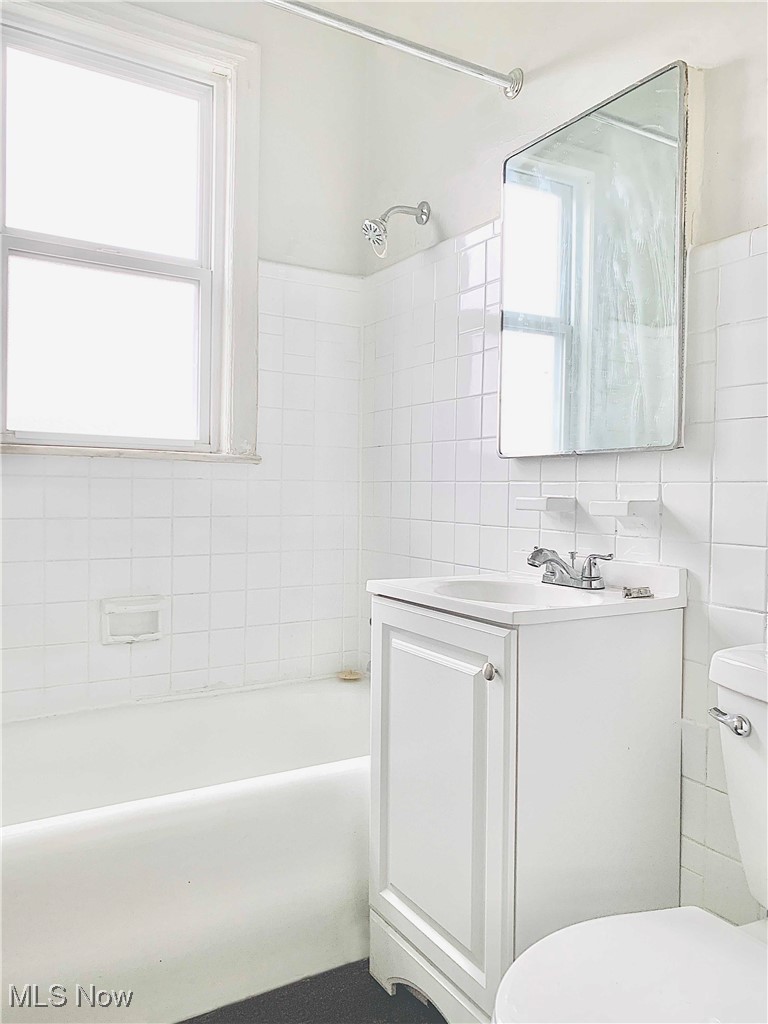 Crandell Apartments - Residential Lease