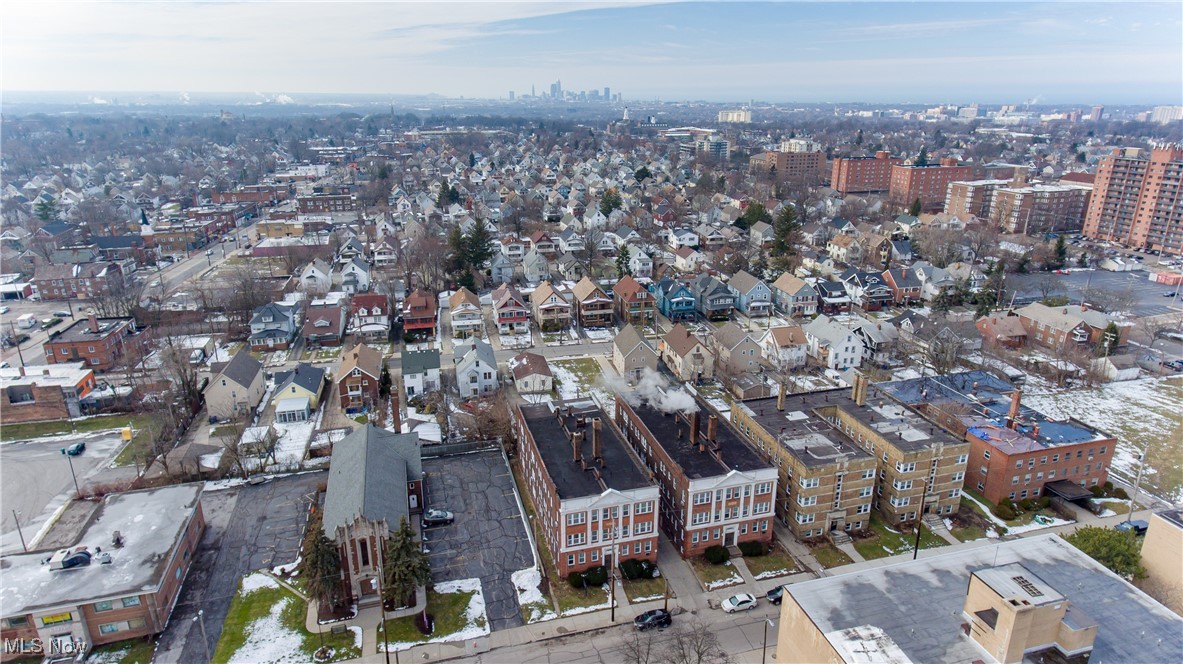 Crandell Apartments - Residential Lease