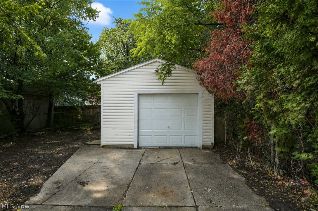 Frank E Bliss - Residential