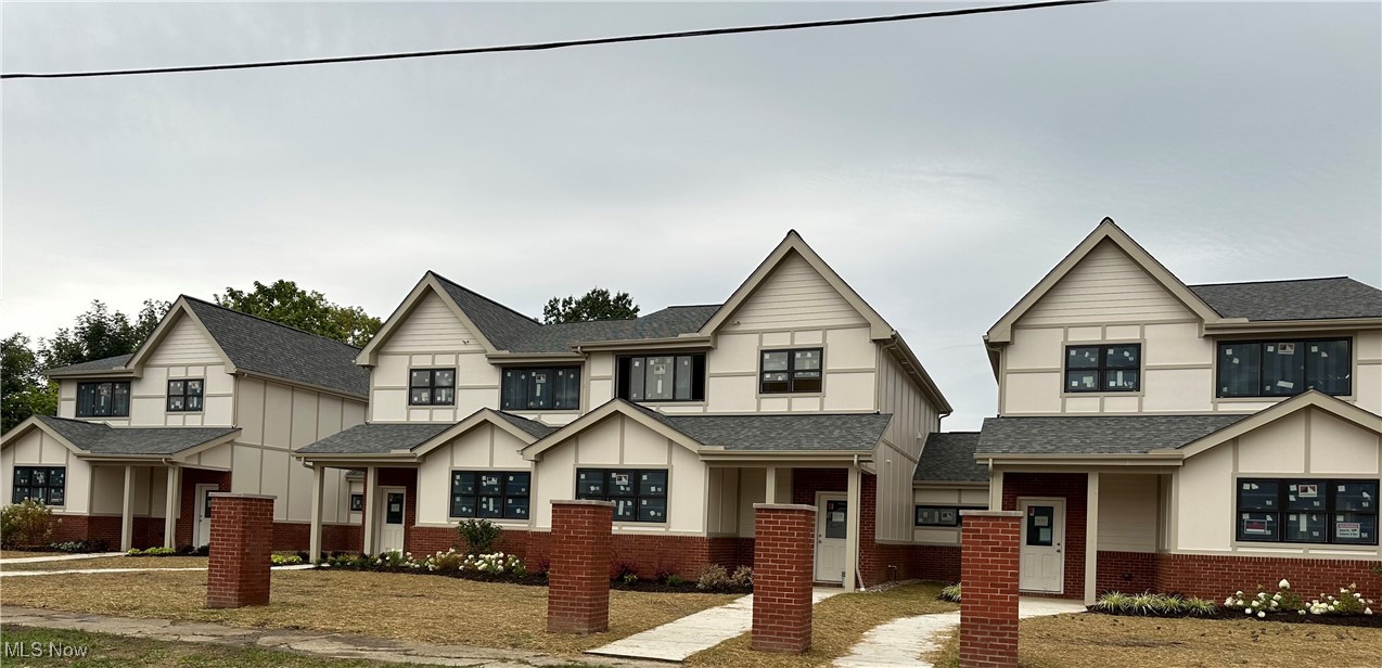 Southington Manor II - Residential