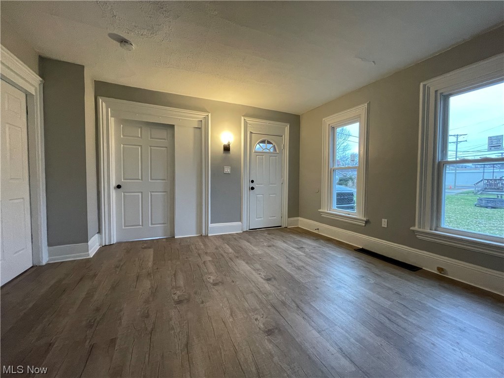 Hezekiah Dunham & Others - Residential Lease