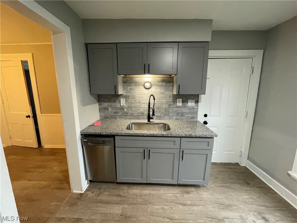 Hezekiah Dunham & Others - Residential Lease