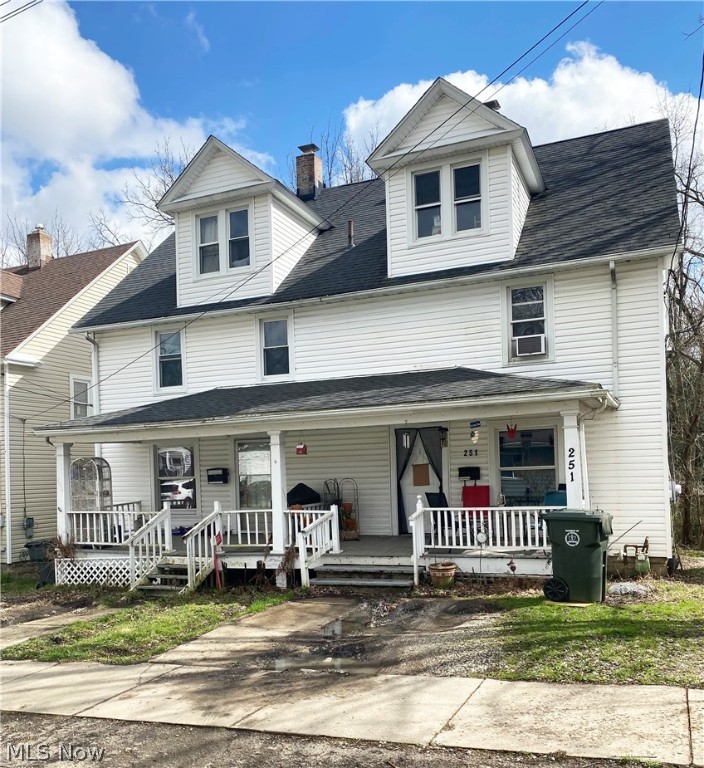 Welcome to 249 -251 Mills St. located in the coveted Wadsworth schools district.  Great investment opportunity.   Both units have three bedrooms and one bath.  Tenants pay all utilities.   New roof in 2013.  Furnace and water heaters were replaced within the last 10 years.  Unit 251 has an updated bathroom.  Tenant owned appliances.