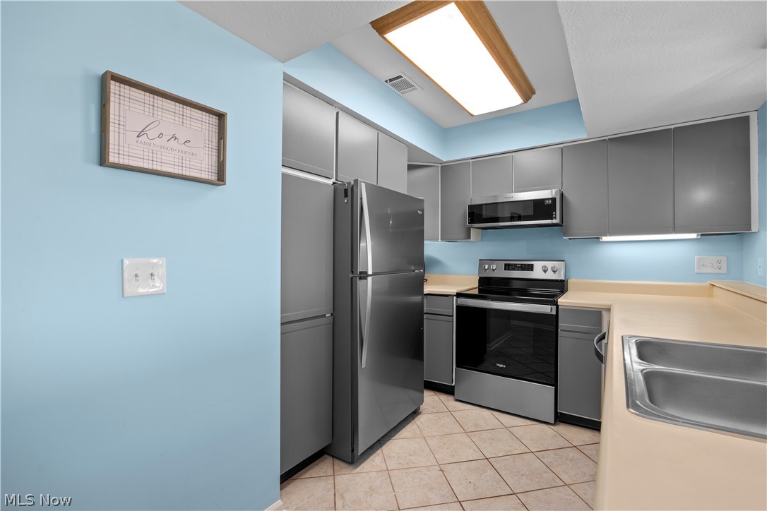 Beachwood Villas Condo - Residential